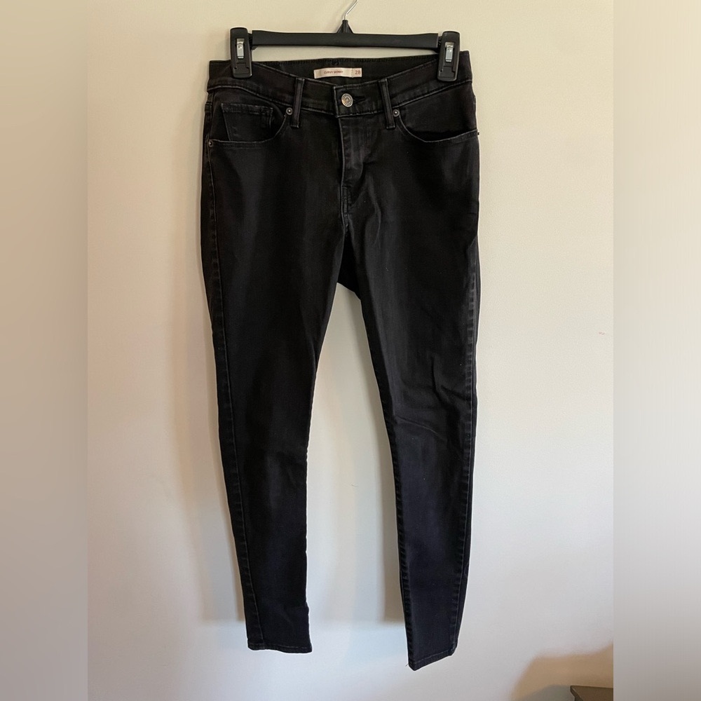 Levi’s black jeans